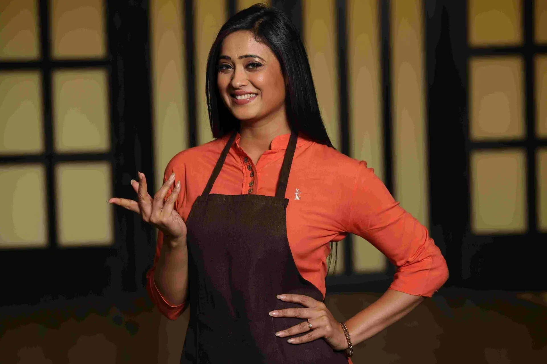 Brand ambassador Shweta Tiwari campaign photo 23 at Royal Heritage, Vasind