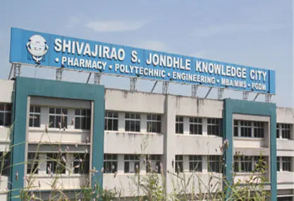 School and college near Royal Heritage, Vasind (1)