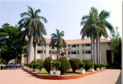 School and college near Royal Heritage, Vasind (2)